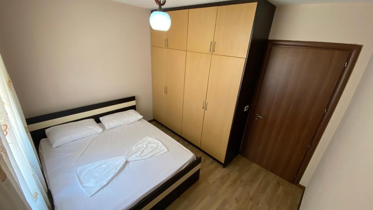 Ami Apartments Sarande Exterior photo
